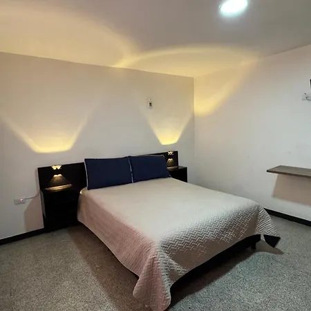 Apartamentos Fm Calle 4 Libano  Exterior photo